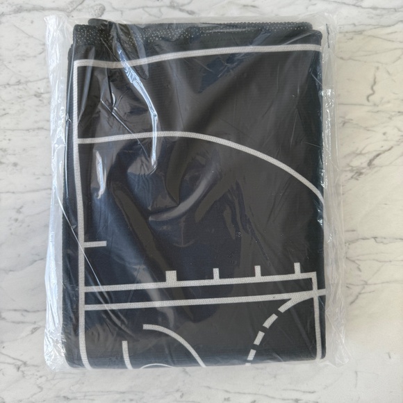 NEW Basketball Court Floor Mat – Black & White Modern Sporty Design - Picture 5 of 5